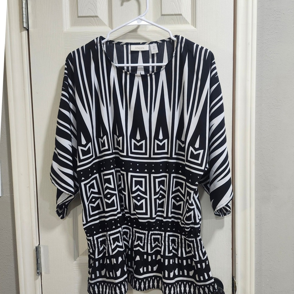 Chicos Black White Geometric Tribal Print Smocked Waist Kimono Sleeve Tunic 2 L